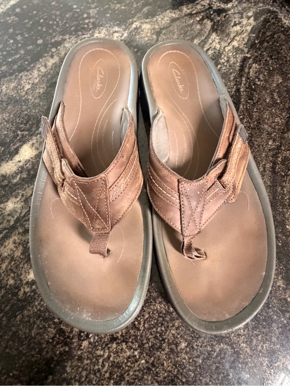 Clarks Brown Leather Men’s Thong Sandals
